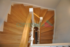 Massivholztreppe-48